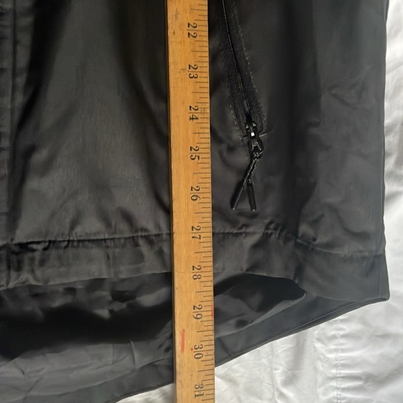 💥3/$12 men’s lightweight jacket - Picture 6 of 6